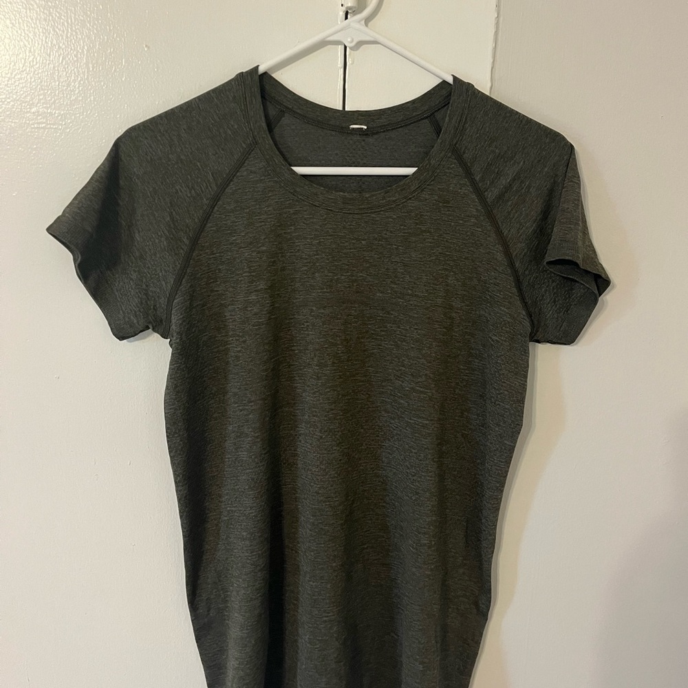 Army Green Lululemon Swiftly Tech Shirt